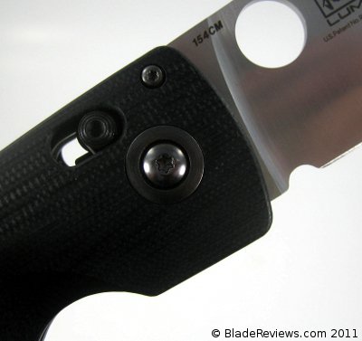 Benchmade 741 Onslaught - Closeup of the Axis Lock