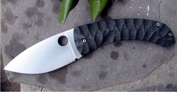 Filip de Leeuw - Custom Knife with Spyderhole