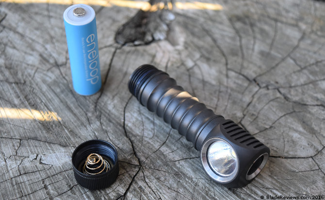 Zebralight H52w with battery